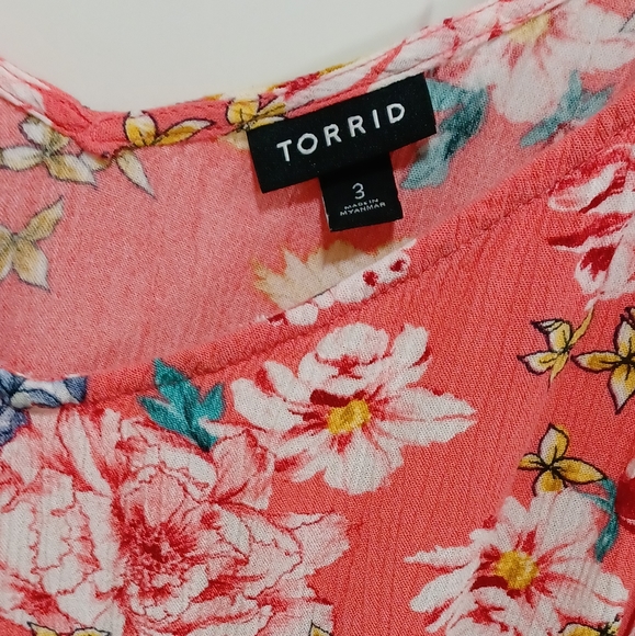Torrid floral spaghetti strap tank - Picture 3 of 5